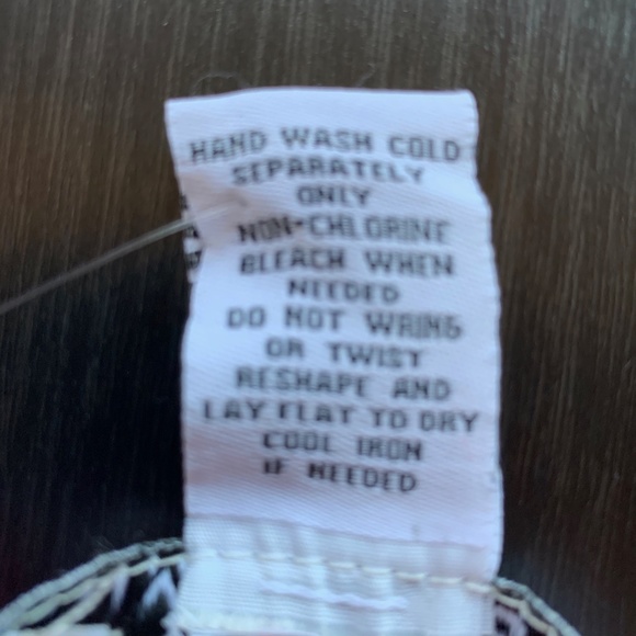 Machaschoni Cashmere Blend Animal Print Star NWT - Picture 4 of 5